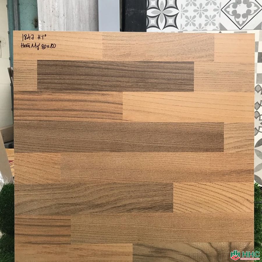 Gạch lát nền phòng khách 80x80 HT 1847